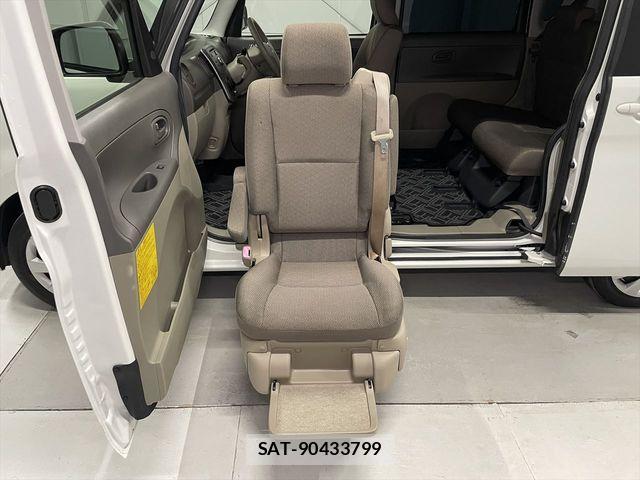 Daihatsu TANTO 2010-12 1306884-4