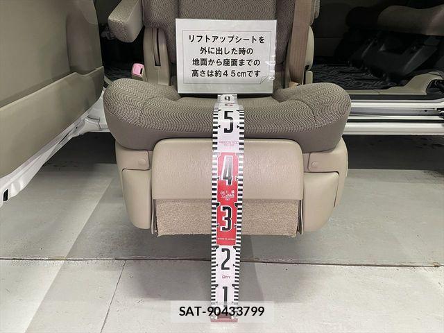Daihatsu TANTO 2010-12 1306884-5