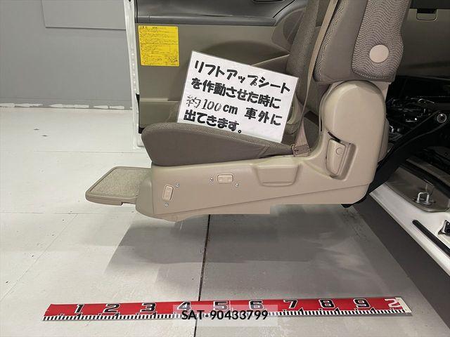 Daihatsu TANTO 2010-12 1306884-6