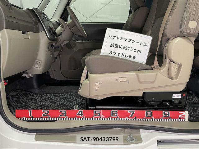 Daihatsu TANTO 2010-12 1306884-8