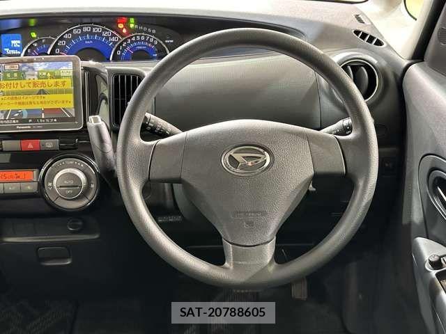 Daihatsu TANTO 2013-08 1415185-9