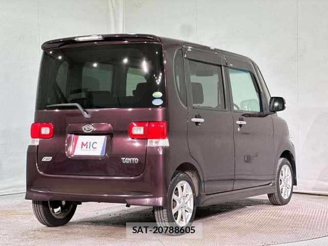 Daihatsu TANTO 2013-08 1415185-4