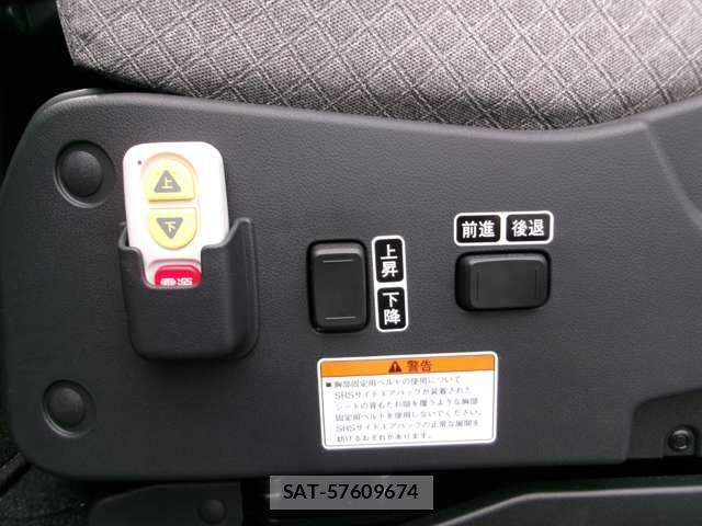 Daihatsu TANTO 2024-06 1874182-5