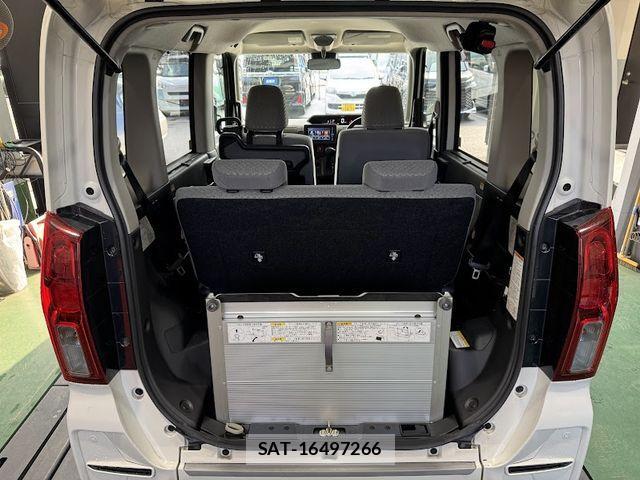 Daihatsu TANTO 2020-10 2320263-12