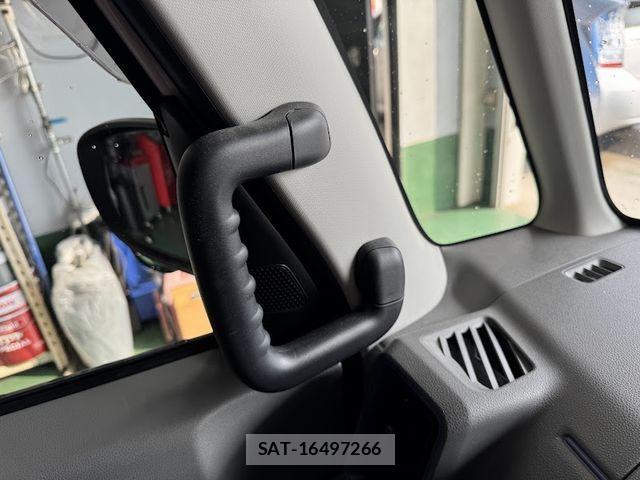 Daihatsu TANTO 2020-10 2320263-20
