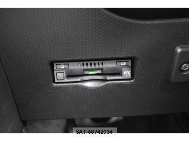 Daihatsu TANTO 2022-04 3778040-9