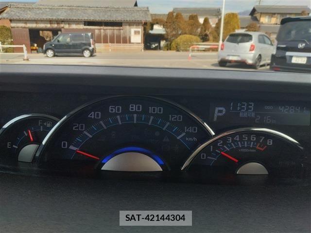 Daihatsu TANTO 2019-02 3778104-26