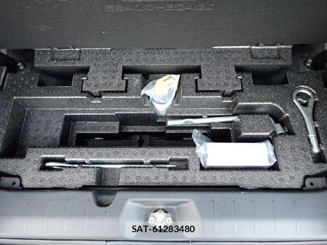 Daihatsu TANTO 2022-10 3936090-21