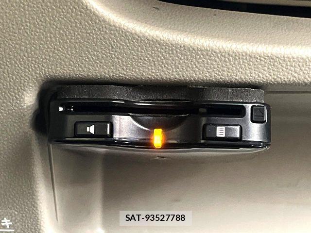 Daihatsu TANTO 2014-08 4758586-6