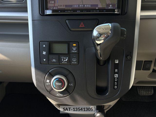 Daihatsu TANTO 2014-05 4758573-24