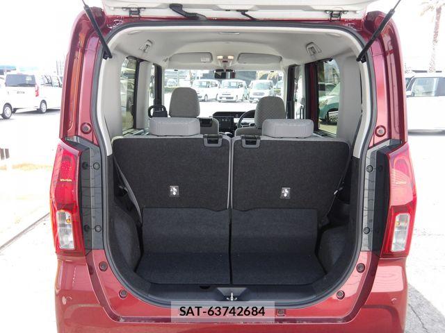 Daihatsu TANTO 2022-09 5880517-17