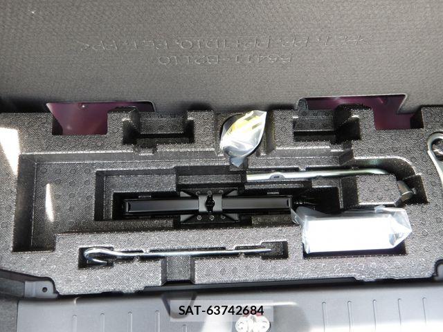 Daihatsu TANTO 2022-09 5880517-22