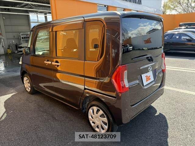 Daihatsu TANTO 2017-10 5880604-12