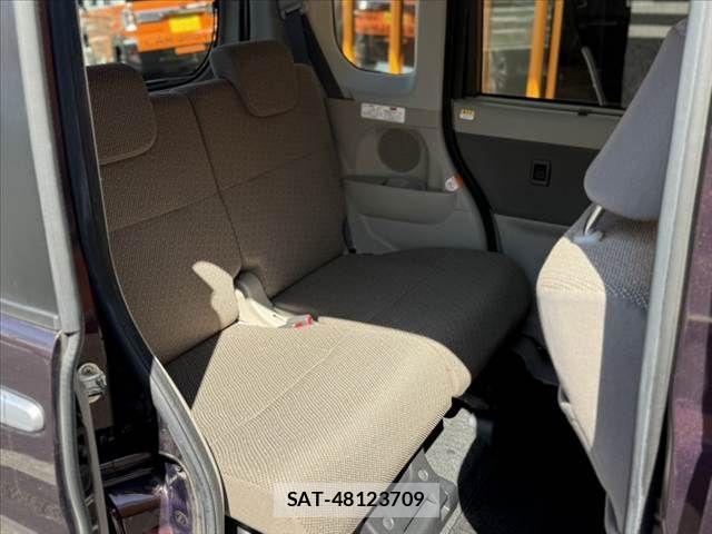Daihatsu TANTO 2017-10 5880604-19