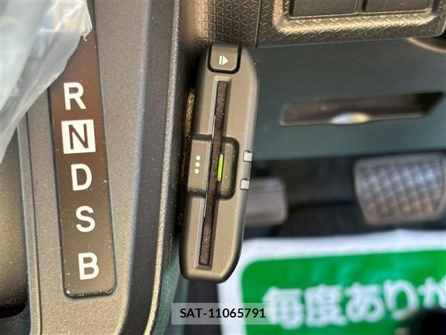 Daihatsu TANTO 2022-08 6020677-18