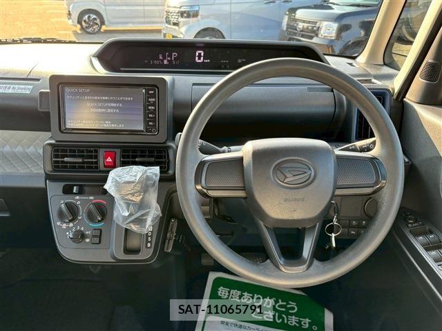 Daihatsu TANTO 2022-08 6020677-19