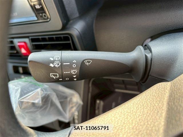 Daihatsu TANTO 2022-08 6020677-23