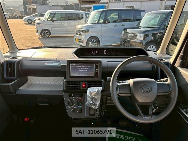 Daihatsu TANTO 2022-08 6020677-2