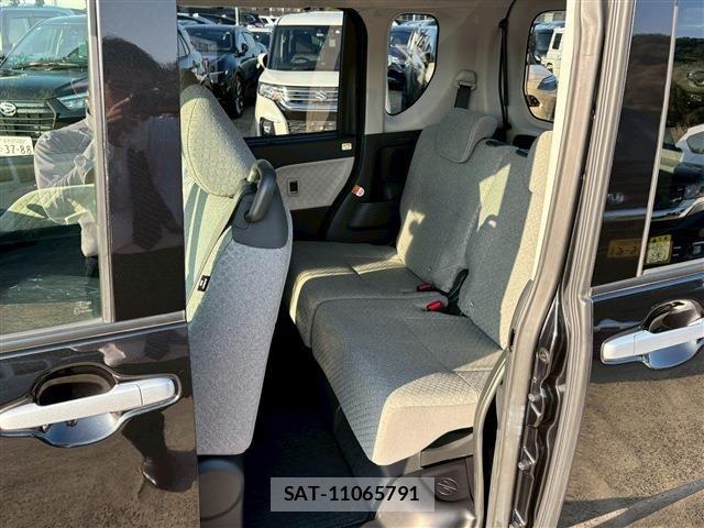 Daihatsu TANTO 2022-08 6020677-4
