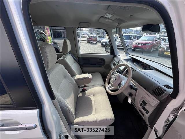 Daihatsu TANTO 2017-08 6020726-5