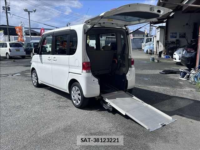 Daihatsu TANTO 2011-02 6020795-0