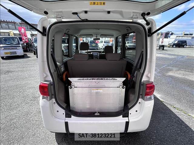 Daihatsu TANTO 2011-02 6020795-7