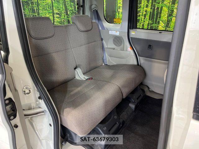 Daihatsu TANTO 2018-01 6020672-8