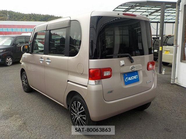 Daihatsu TANTO 2013-07 6220280-2