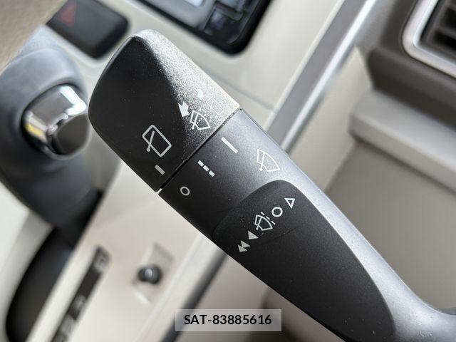 Daihatsu TANTO 2018-02 6220249-21