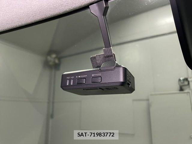 Daihatsu TANTO 2018-11 6247865-17