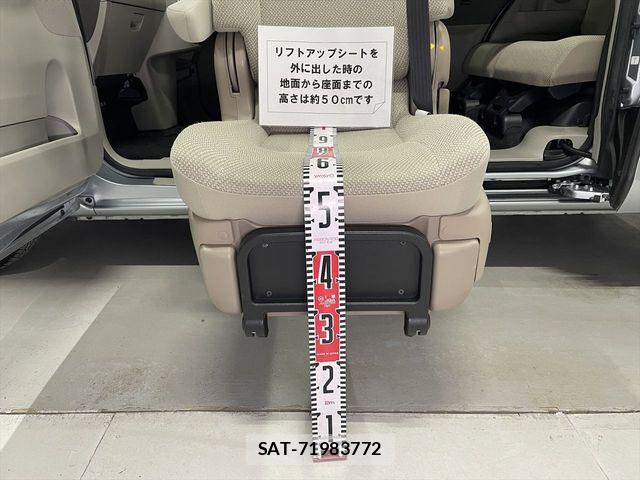 Daihatsu TANTO 2018-11 6247865-5
