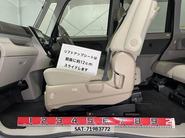 Daihatsu TANTO 2018-11 6247865-8