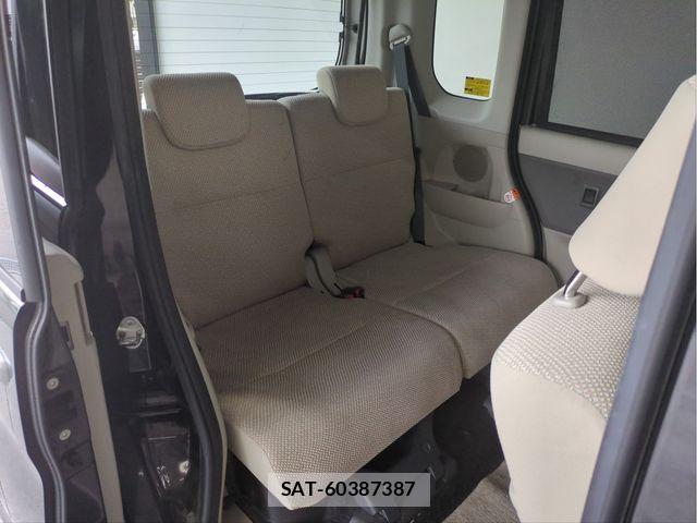 Daihatsu TANTO 2013-11 6678425-25