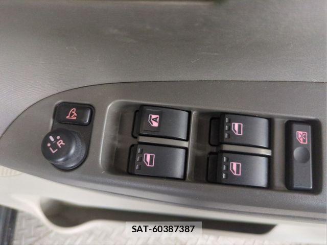 Daihatsu TANTO 2013-11 6678425-28