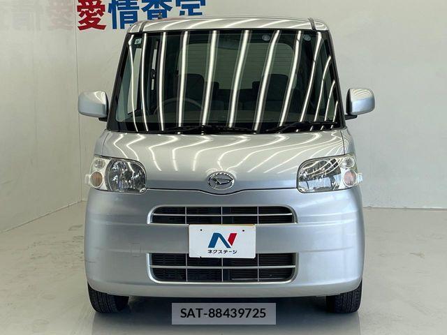 Daihatsu TANTO 2011-09 6717524-13
