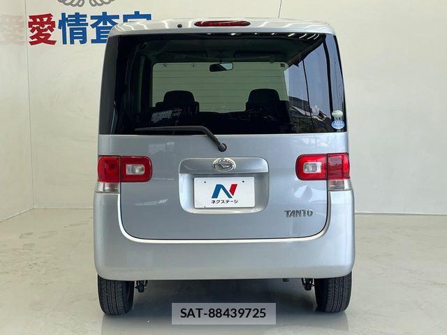Daihatsu TANTO 2011-09 6717524-14