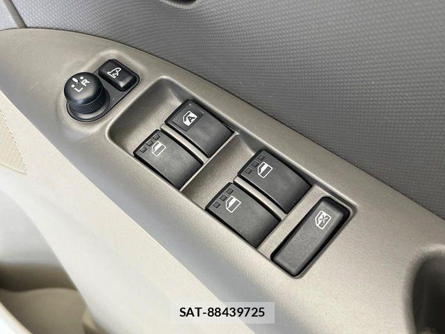 Daihatsu TANTO 2011-09 6717524-6