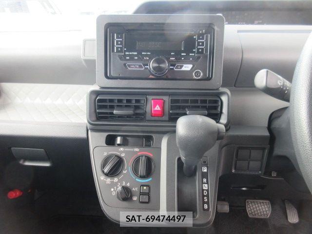 Daihatsu TANTO 2020-11 6717511-12