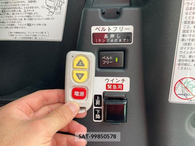 Daihatsu TANTO 2021-11 6753513-5