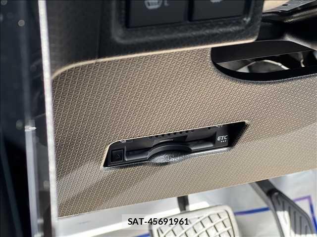 Daihatsu TANTO 2025-08 6791708-17