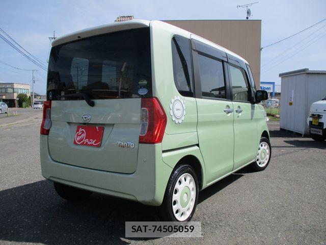 Daihatsu TANTO 2016-03 6817545-2