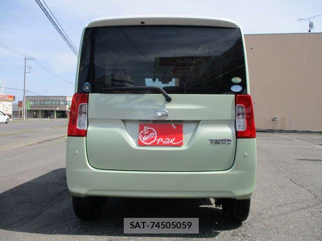 Daihatsu TANTO 2016-03 6817545-4