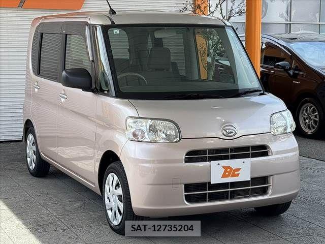 Daihatsu TANTO 2013-06 6817566-9