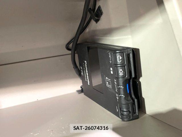 Daihatsu TANTO 2013-12 6817563-3