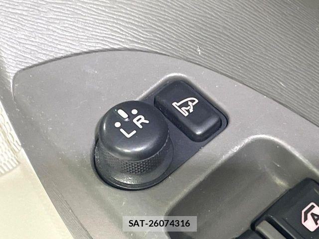 Daihatsu TANTO 2013-12 6817563-6