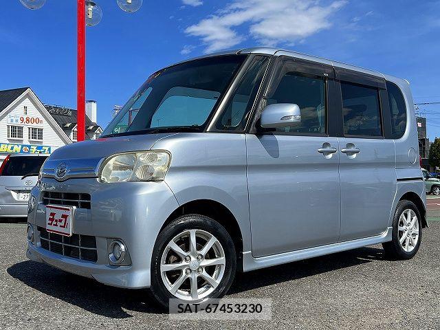 Daihatsu TANTO 2013-02 6817559-0