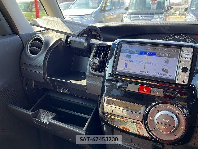 Daihatsu TANTO 2013-02 6817559-11