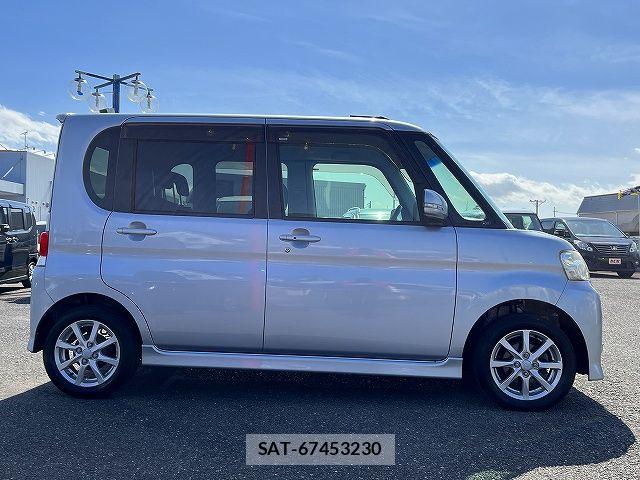 Daihatsu TANTO 2013-02 6817559-16