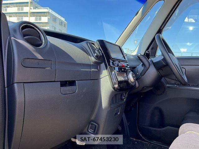 Daihatsu TANTO 2013-02 6817559-18