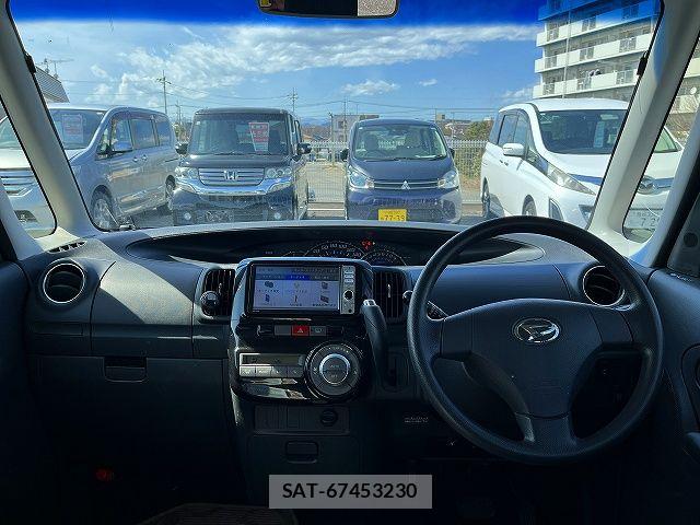 Daihatsu TANTO 2013-02 6817559-1